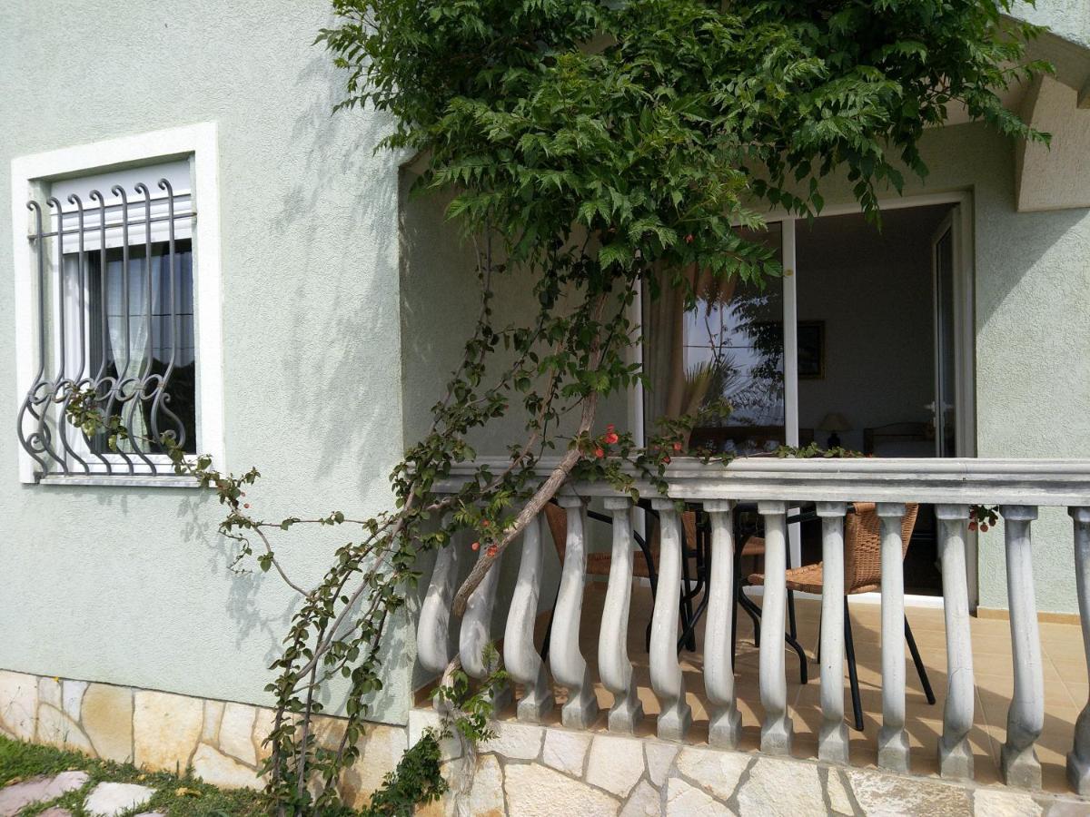 Majero Apartments Utjeha Exterior photo
